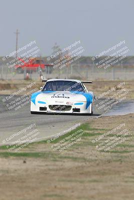 media/Oct-25-2025-CalClub SCCA (Sat) [[34c778dfbe]]/Group 3/Qualifying/